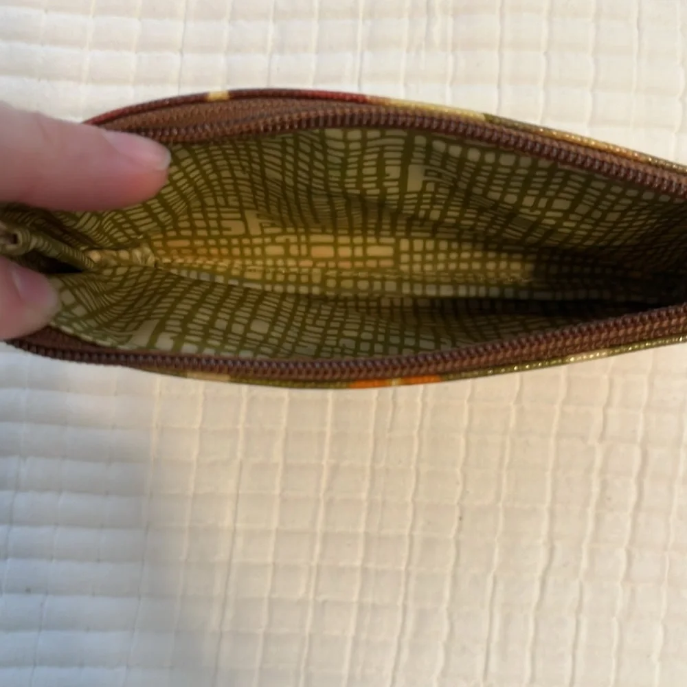 *Fossil Pouch - Picture 3 of 4